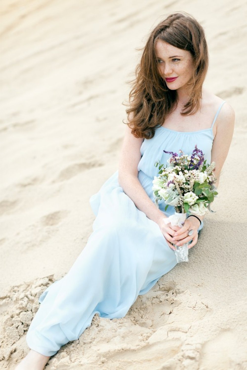 Невеста на песке  - фото Мальвина Фролова
